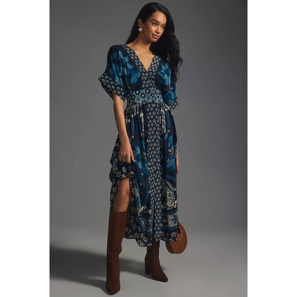 Anthropologie Dresses & Skirts - Anthropologie Farm Rio Deep-V Dress